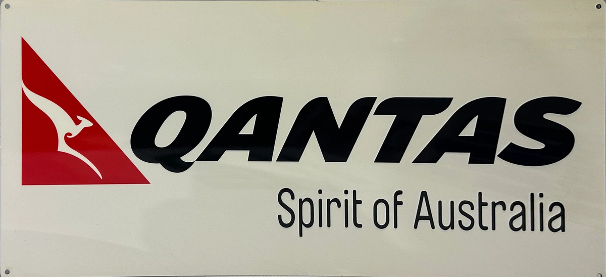 Qantas Retro Metal Sign - 810 x 380mm
