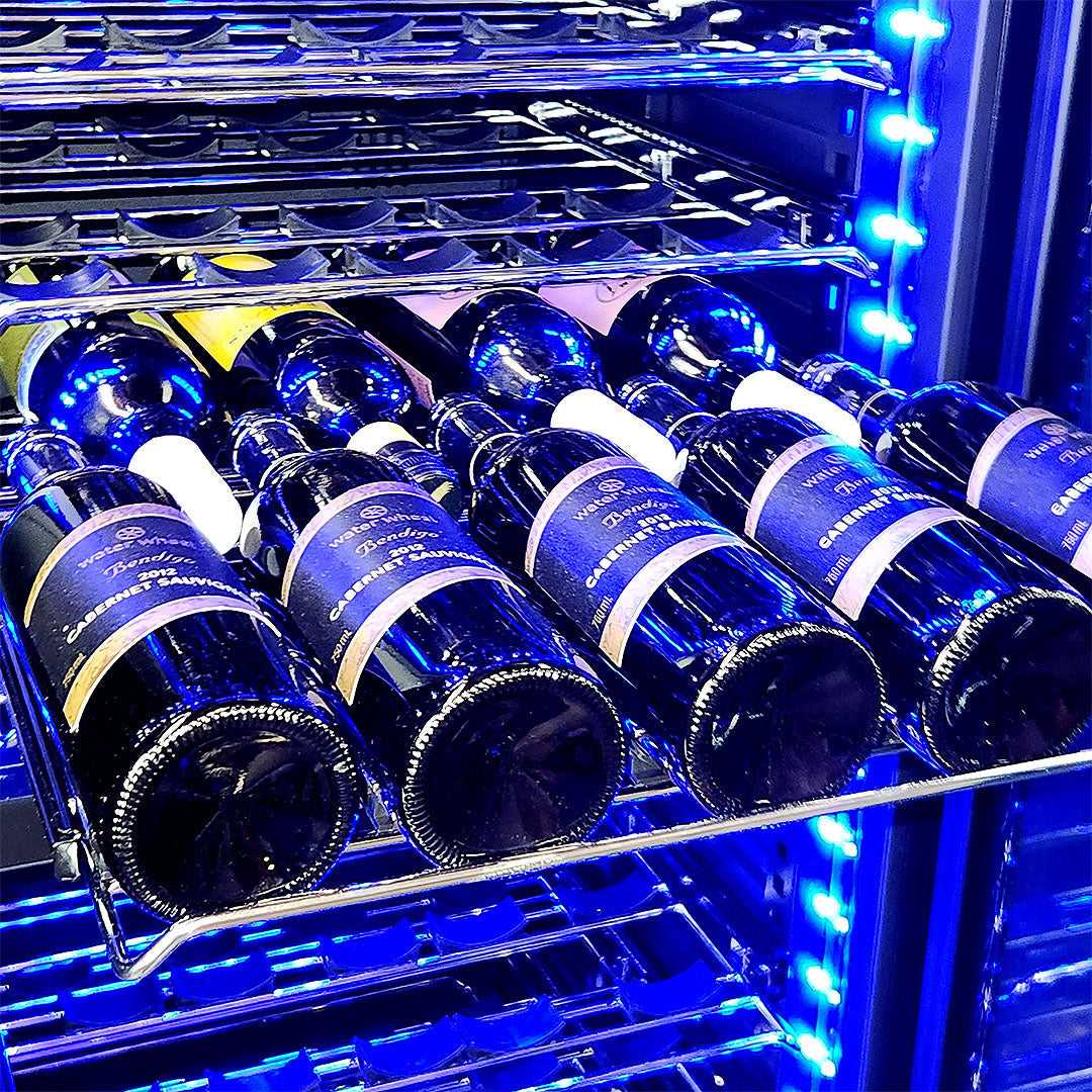 Schmick BD425D-X-B bar fridge - interior shelving detail