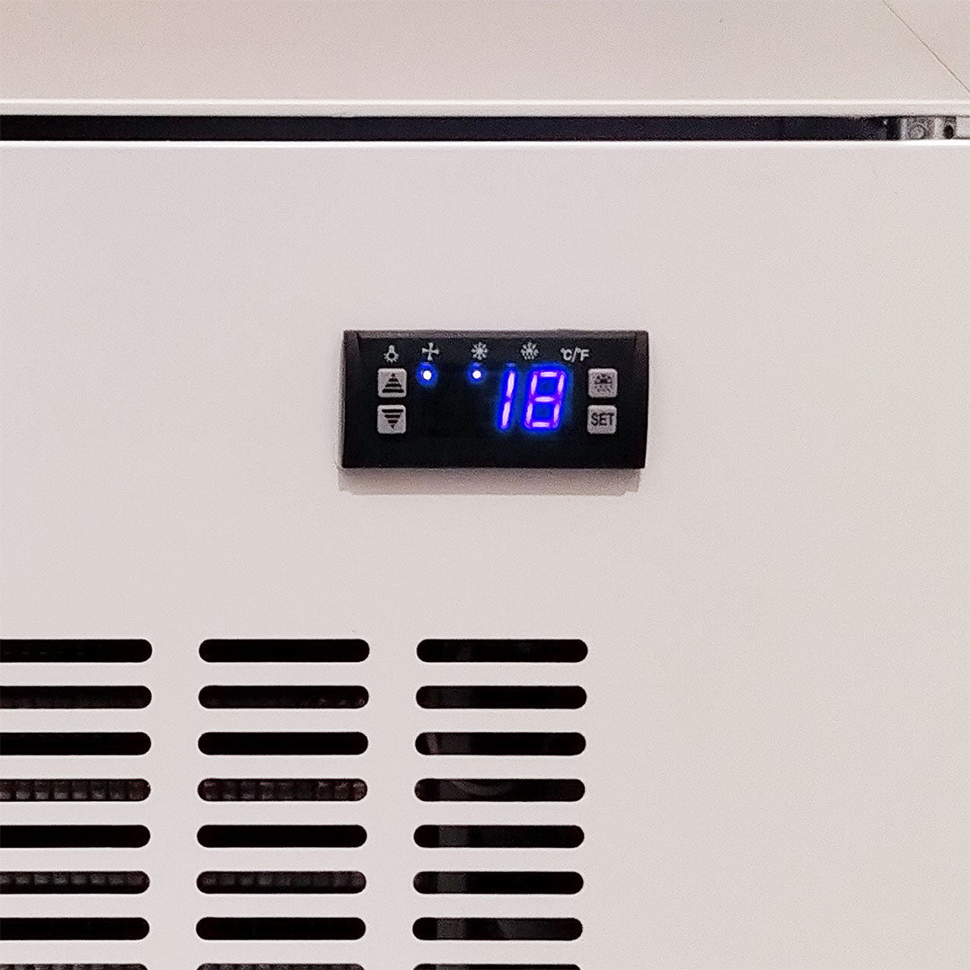 Schmick – HUS-C5 – Upright 1 Door Commercial Glass Door Refrigerator – 389L