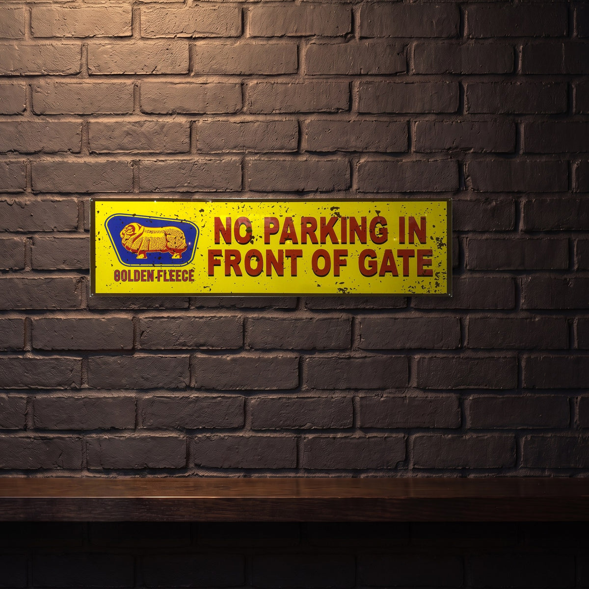 GOLDEN FLEECE NO PARKING IN FRONT OF GATE 800 X 200 MM METAL SIGN