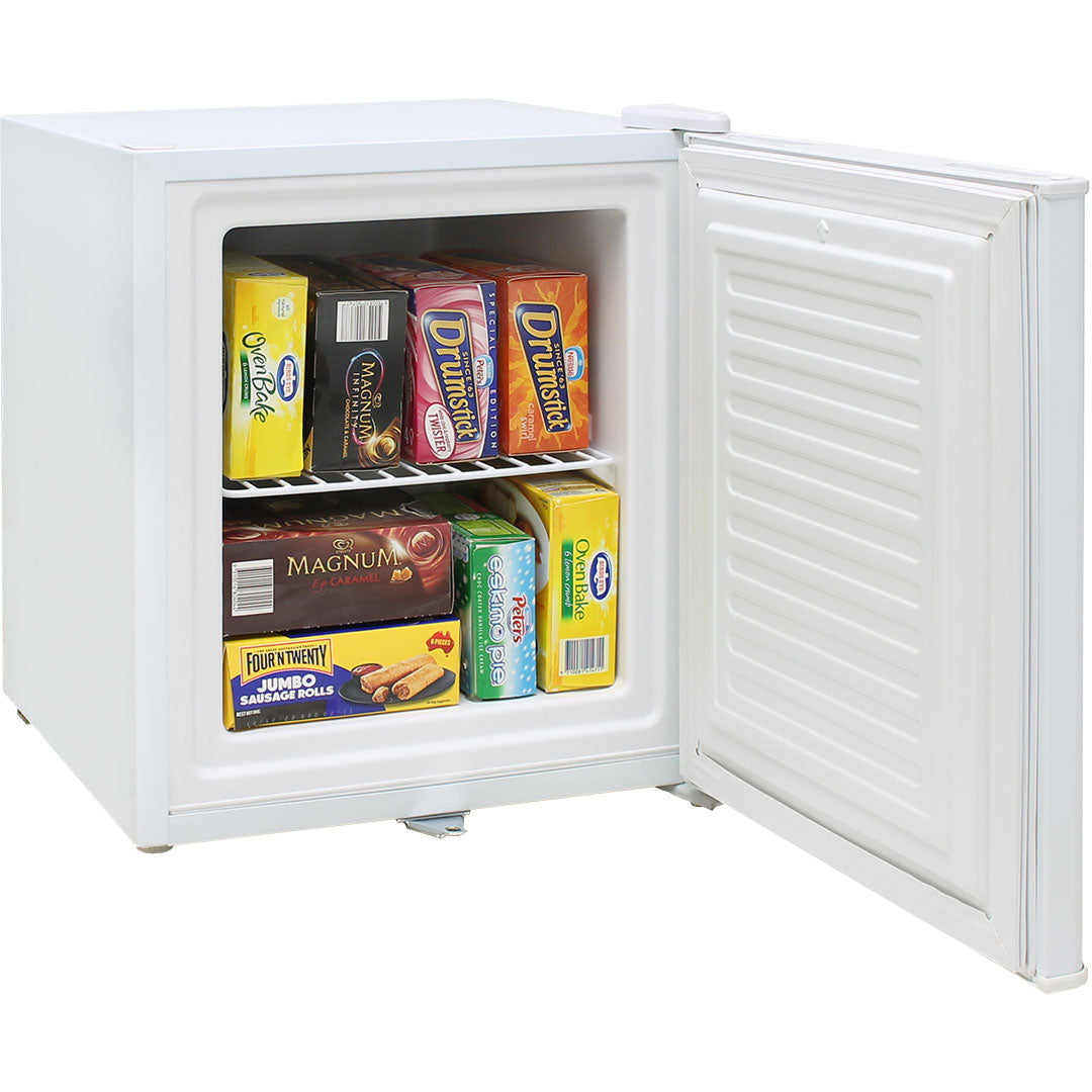 Schmick BD36 bar fridge - interior view