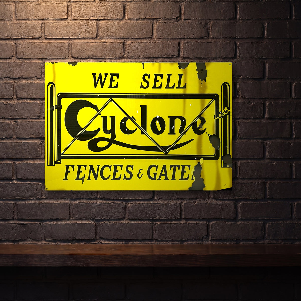 CYCLONE GATES HUGE 810 MM X 555 MM METAL SIGN