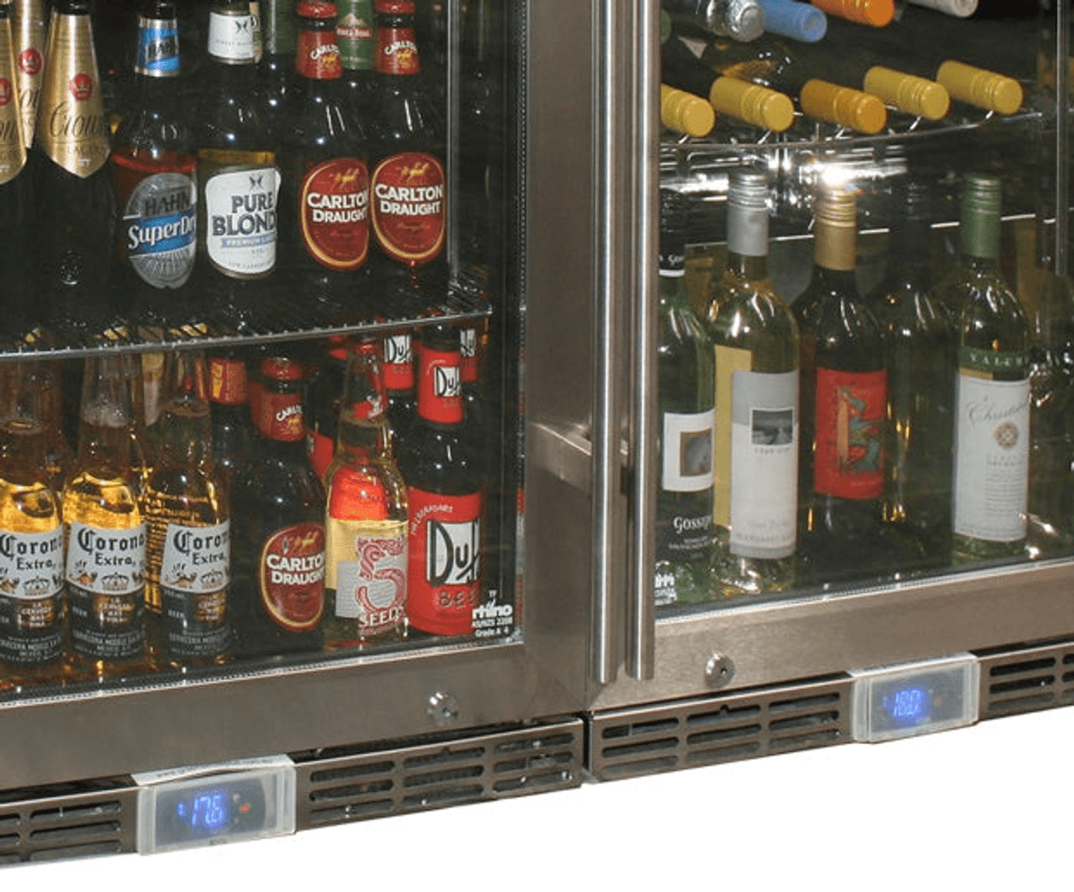 Rhino GSP1H-840-BW bar fridge - angle view
